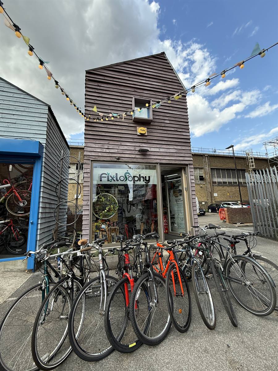The full shop seen from the street on a sunny day